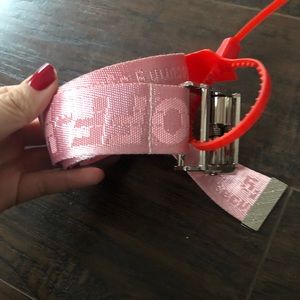 Off-white belt